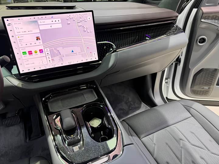 Фото 8 - Zeekr 009