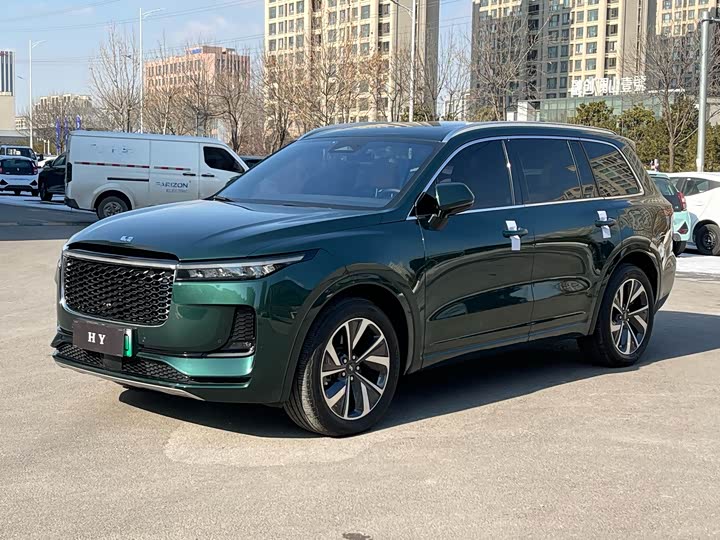 Фото 1 - LiXiang One