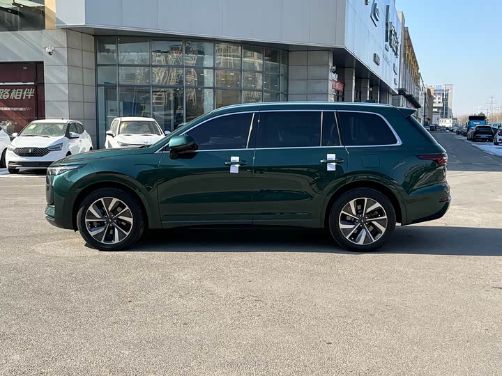 Фото 3 - LiXiang One