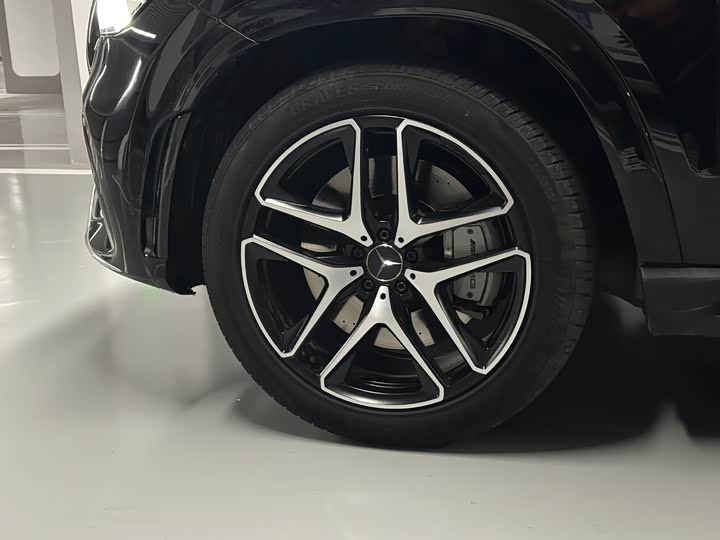 Фото 4 - Mercedes-Benz GLE-Class AMG