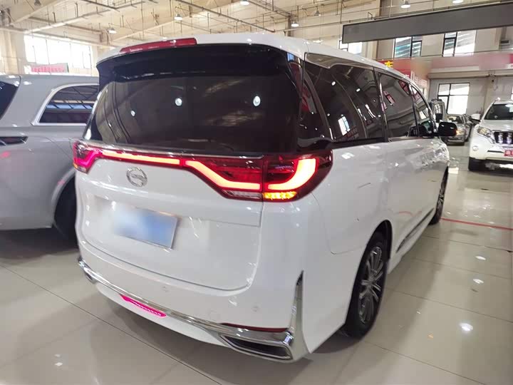 Фото 7 - GAC Trumpchi M8