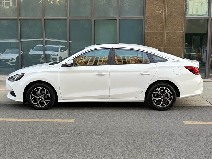 Фото 3 - MG Motor 5