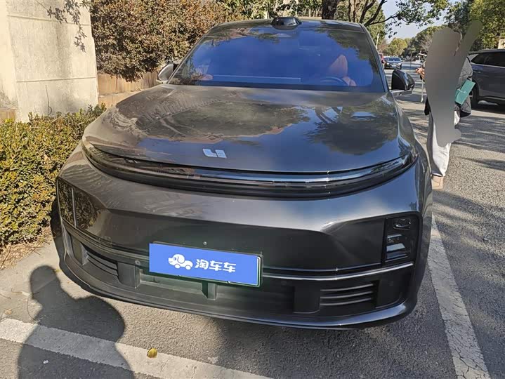 Фото 2 - LiXiang L7