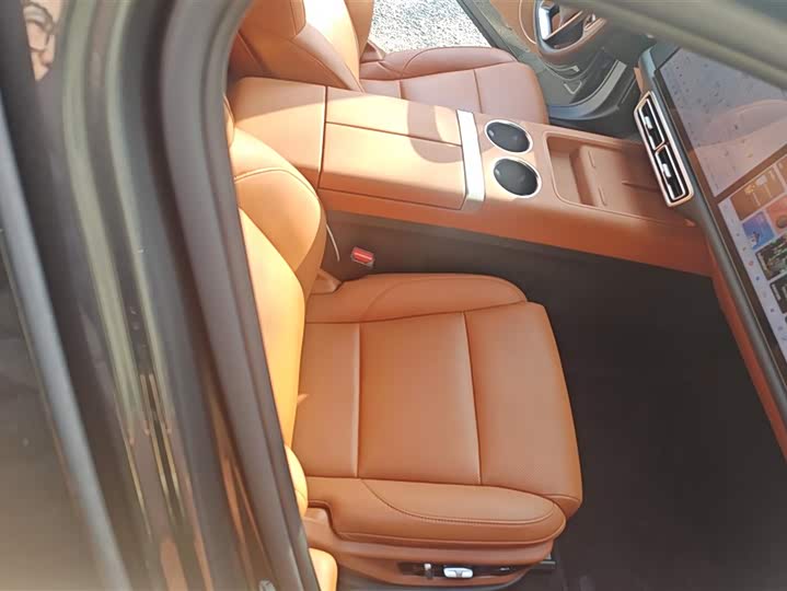 Фото 8 - LiXiang L7