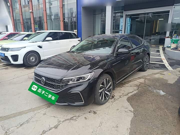 Фото 1 - Volkswagen Passat