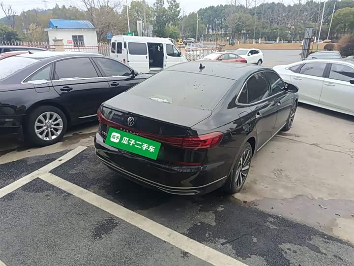 Фото 7 - Volkswagen Passat