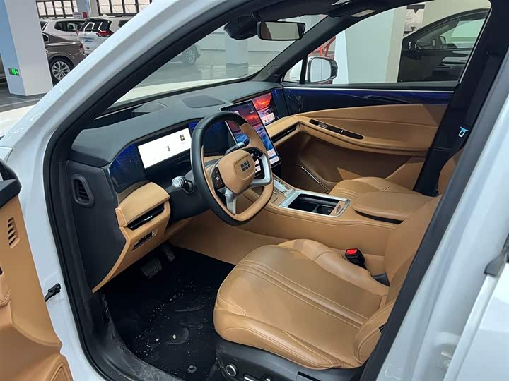 Фото 7 - Geely Galaxy L7