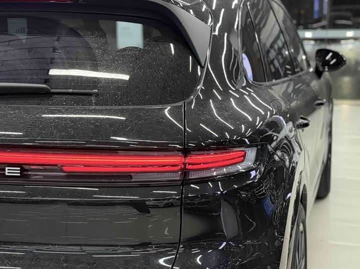 Фото 8 - Porsche Cayenne