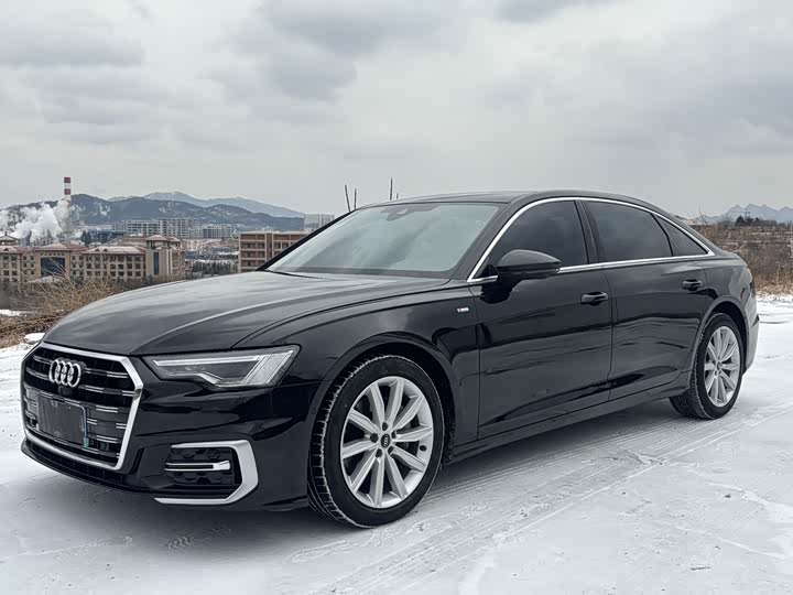 Фото 1 - Audi A6L