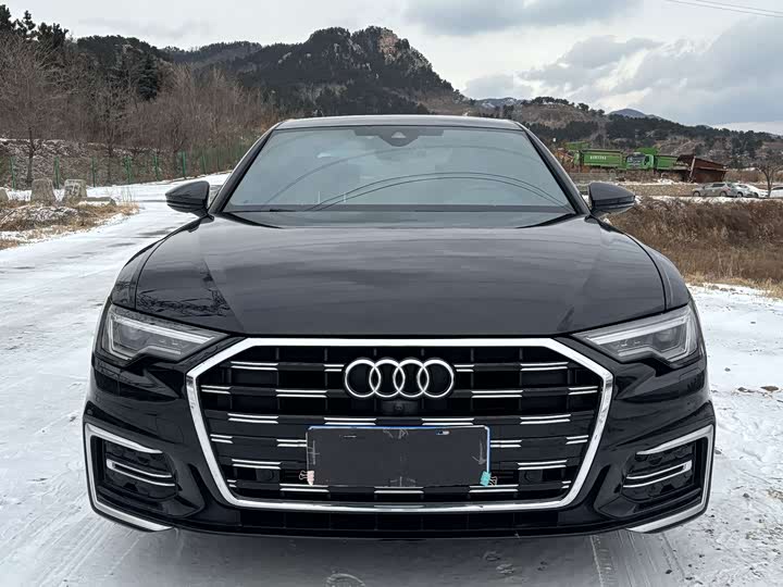 Фото 2 - Audi A6L
