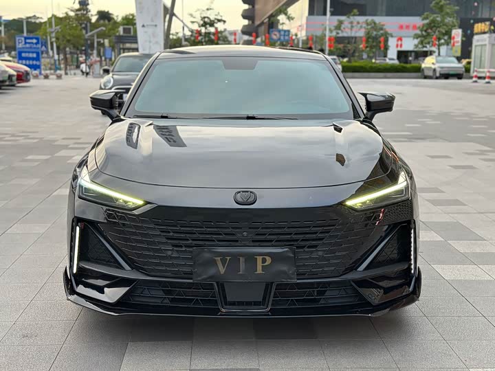 Фото 2 - Changan UNI-V