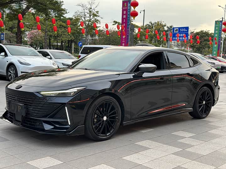 Фото 4 - Changan UNI-V