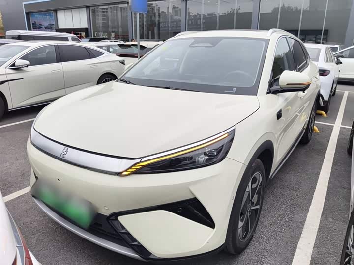 Фото 3 - BYD Yuan Plus