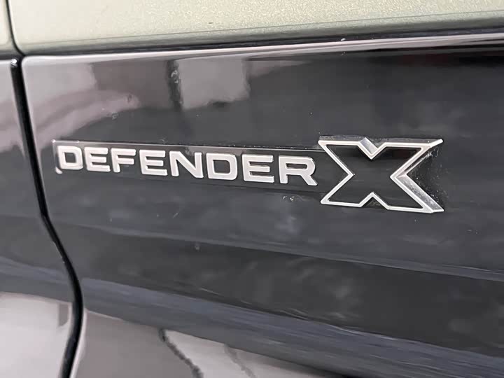 Фото 8 - Land Rover Defender