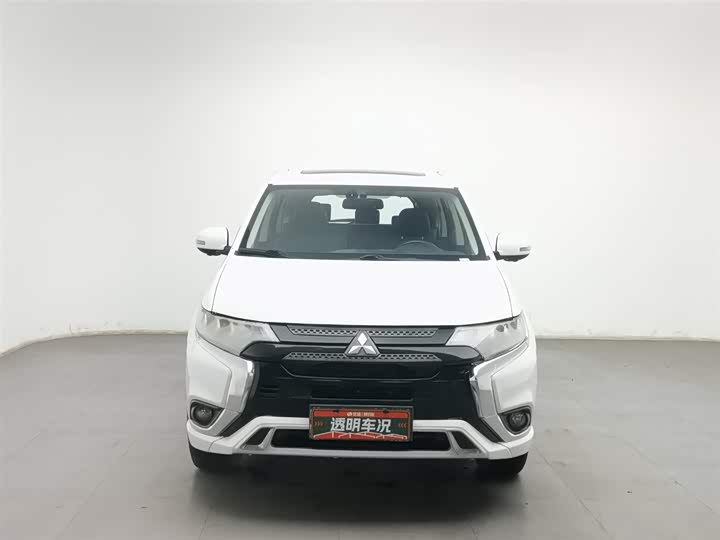 Фото 3 - Mitsubishi Outlander