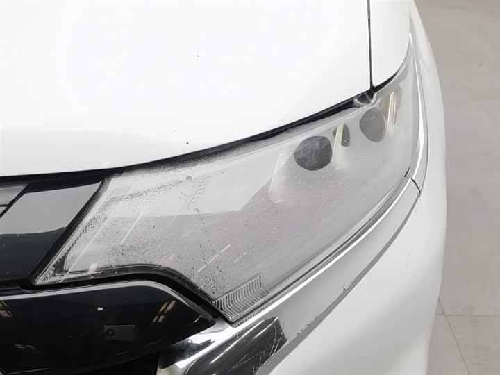 Фото 7 - Mitsubishi Outlander