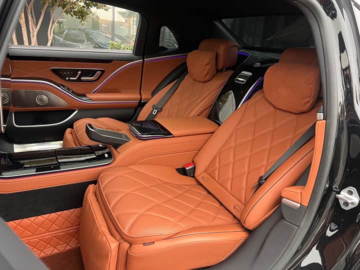 Фото 5 - Mercedes-Benz Maybach S-Class