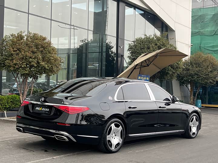 Фото 9 - Mercedes-Benz Maybach S-Class