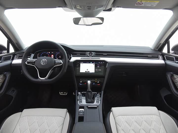 Фото 8 - Volkswagen Magotan