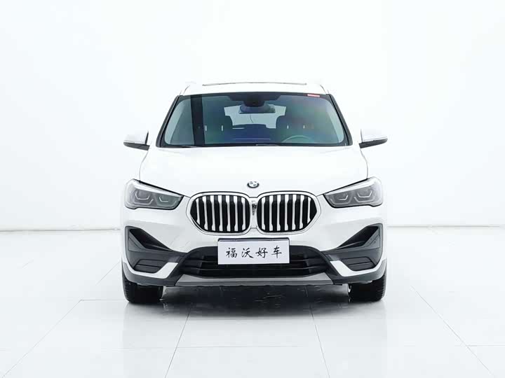 Фото 2 - BMW X1