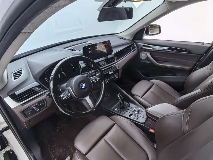Фото 9 - BMW X1