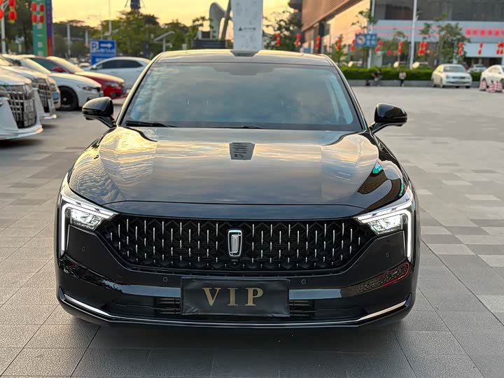 Фото 2 - Bestune B70