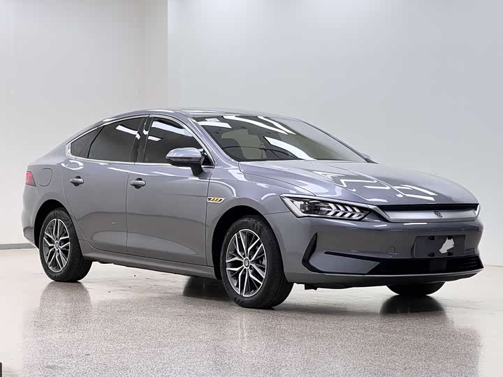 Фото 3 - BYD Qin Plus