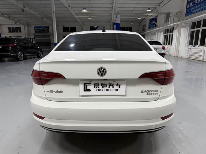 Фото 5 - Volkswagen Sagitar L