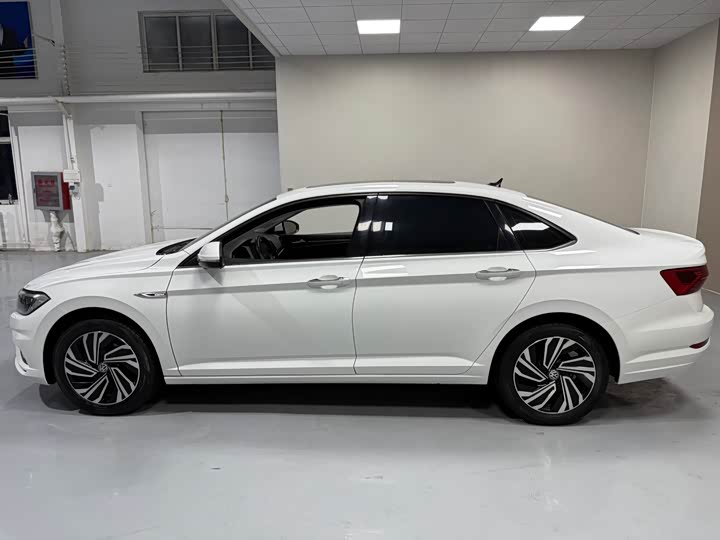 Фото 7 - Volkswagen Sagitar L