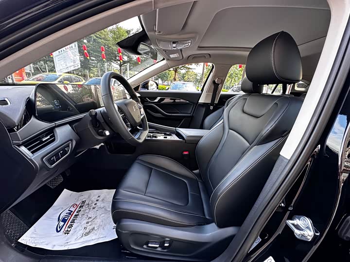 Фото 5 - Bestune B70