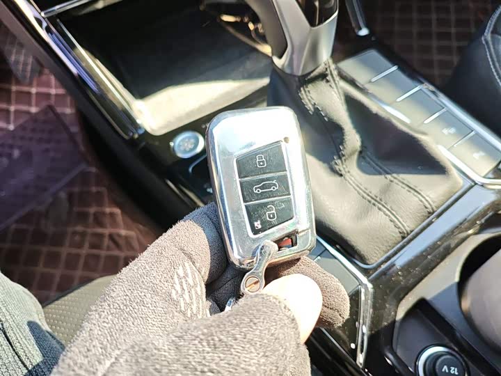 Фото 9 - Volkswagen Passat