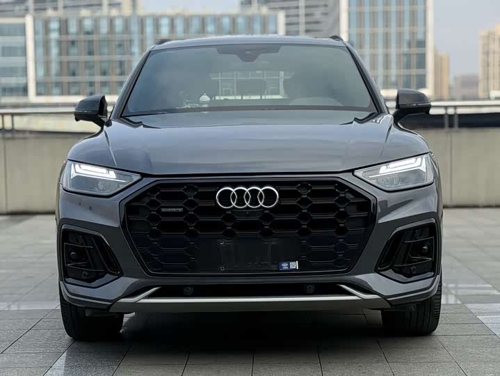 Фото 2 - Audi Q5L