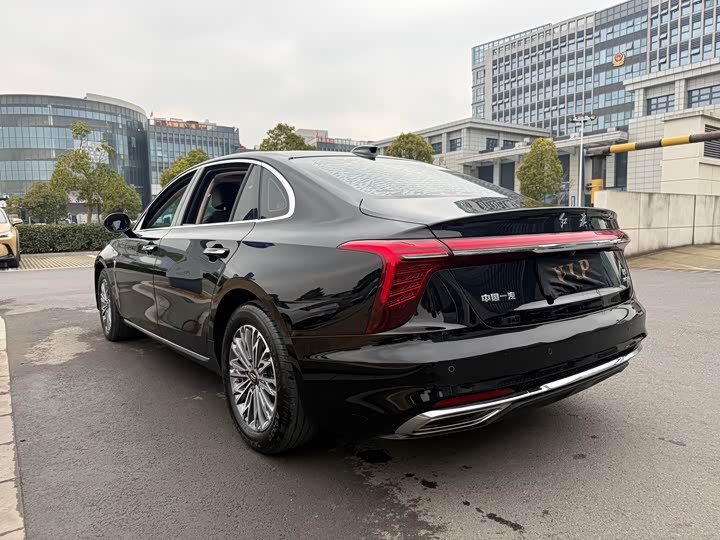 Фото 9 - Hongqi H5