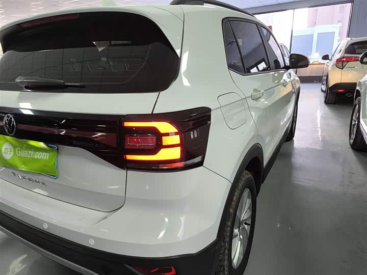 Фото 8 - Volkswagen Tacqua