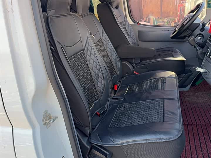 Фото 4 - Maxus V80