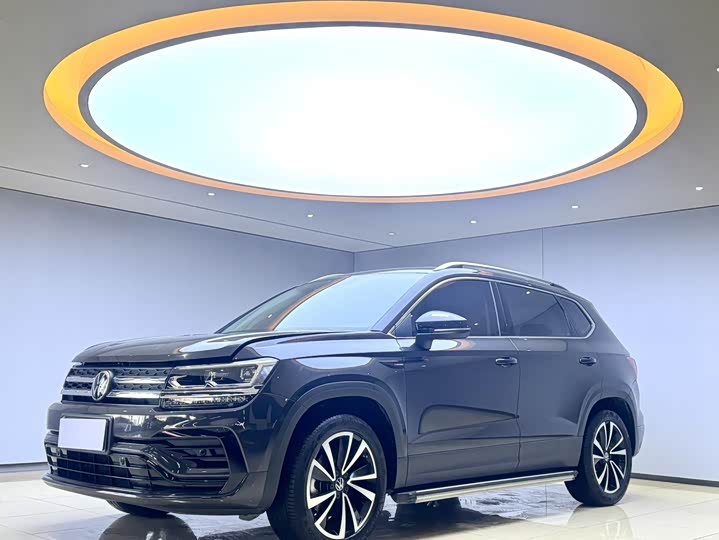 Фото 1 - Volkswagen Tharu