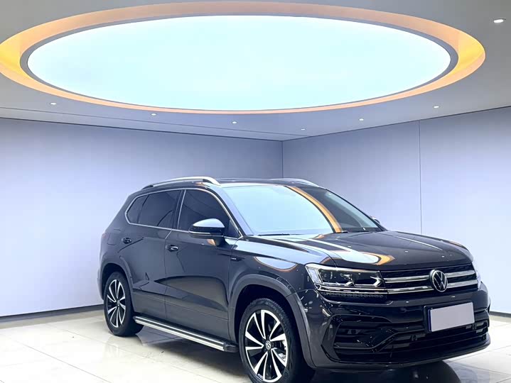 Фото 3 - Volkswagen Tharu