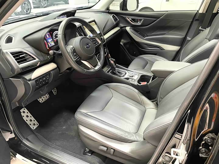 Фото 5 - Subaru Forester