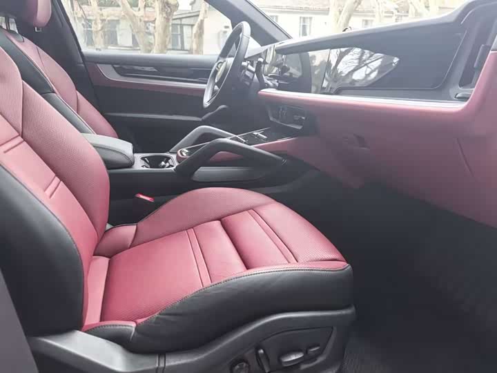 Фото 8 - Porsche Cayenne