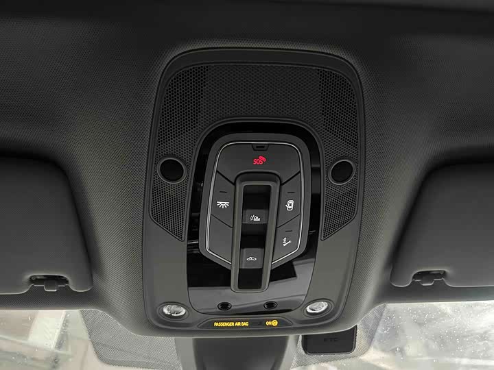 Фото 9 - Audi Q5L