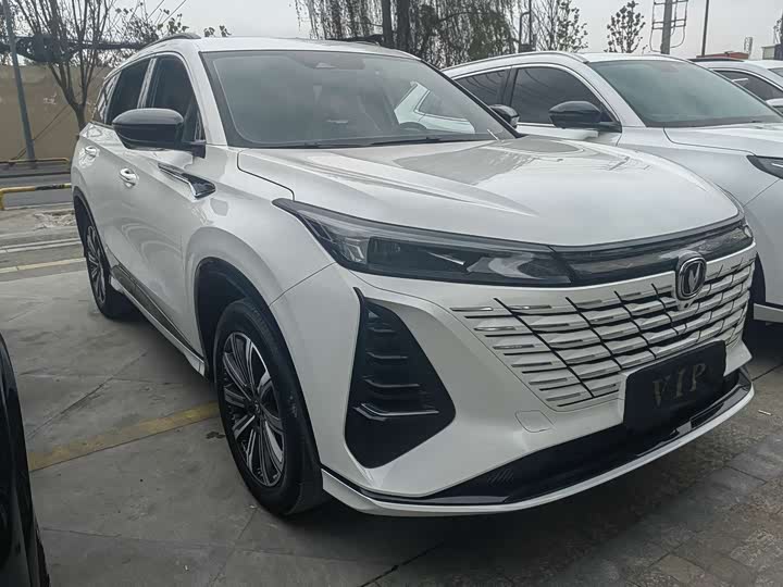 Фото 2 - Changan CS75 Plus