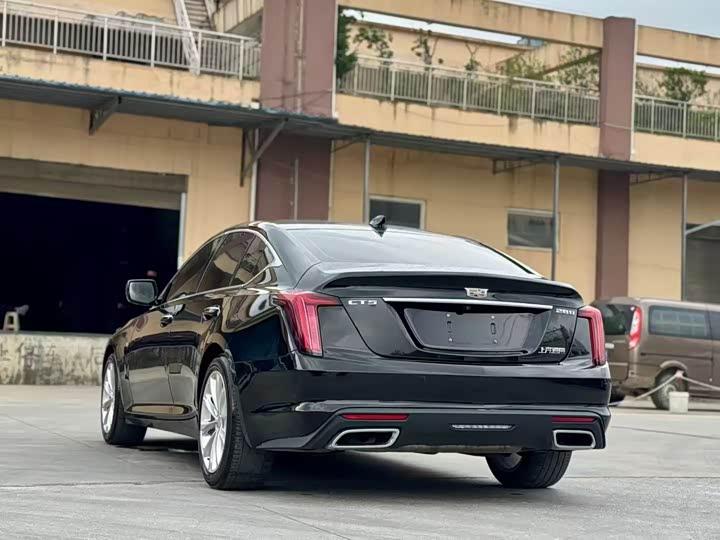 Фото 9 - Cadillac CT5