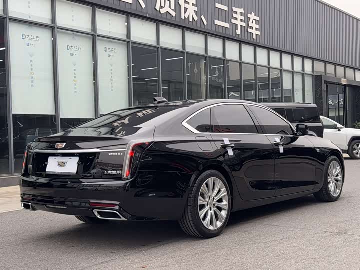 Фото 8 - Cadillac CT6