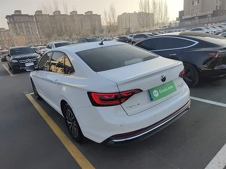 Фото 5 - Volkswagen Sagitar L