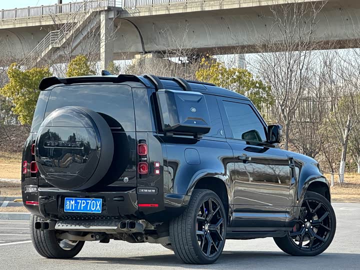 Фото 6 - Land Rover Defender