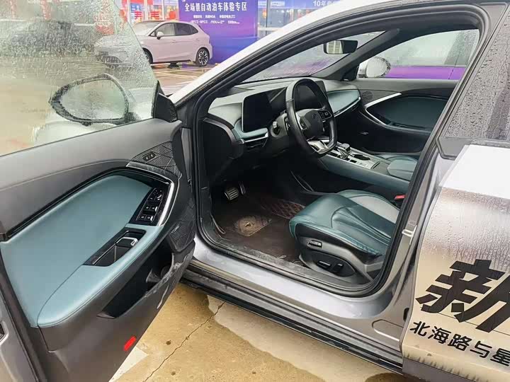 Фото 8 - MG Motor 7