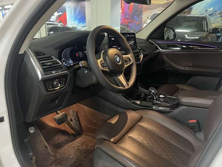 Фото 4 - BMW iX3