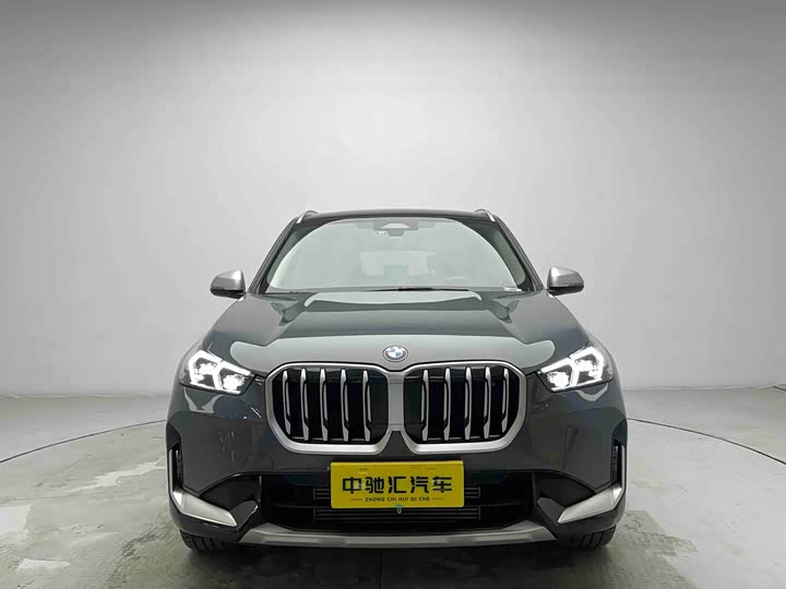 Фото 2 - BMW X1
