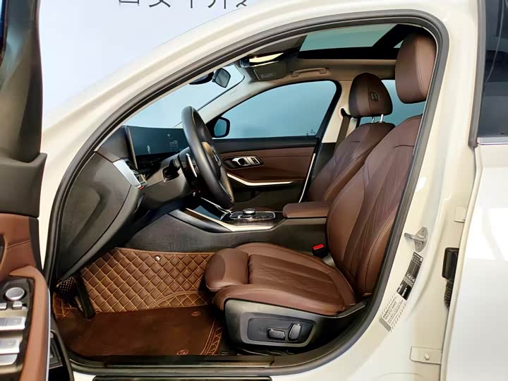 Фото 8 - BMW 3 Series