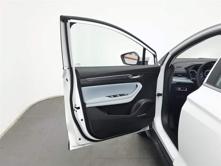 Фото 8 - Geely Emgrand GS